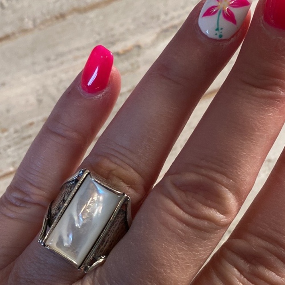 Grace & Heart G&H Ona Ring .925 Sterling Silver/Mother Of Pearl Size 6 GORGEOUS - Picture 2 of 11